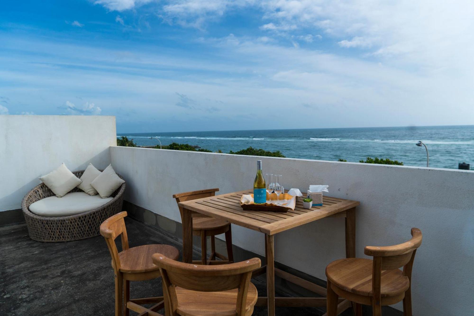 Four Petals Inn Colombo Exterior foto